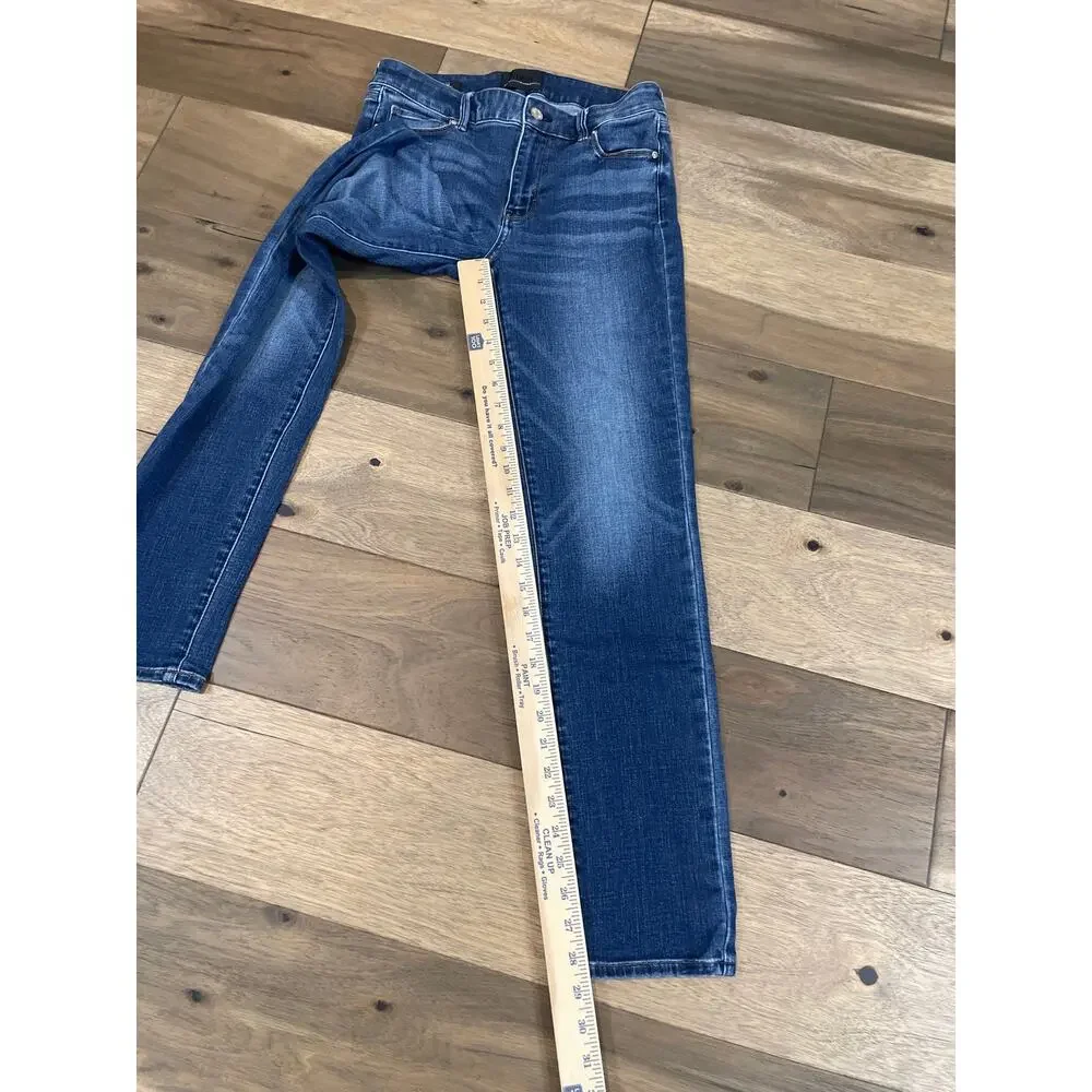 White House Black Market Mid‑Rise Slim Everyday Soft Jeans Size 4